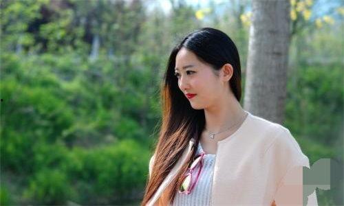 亚洲欧美国产另类综合